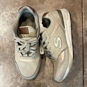 Skechers sneakers comfortable walking shoes lace up